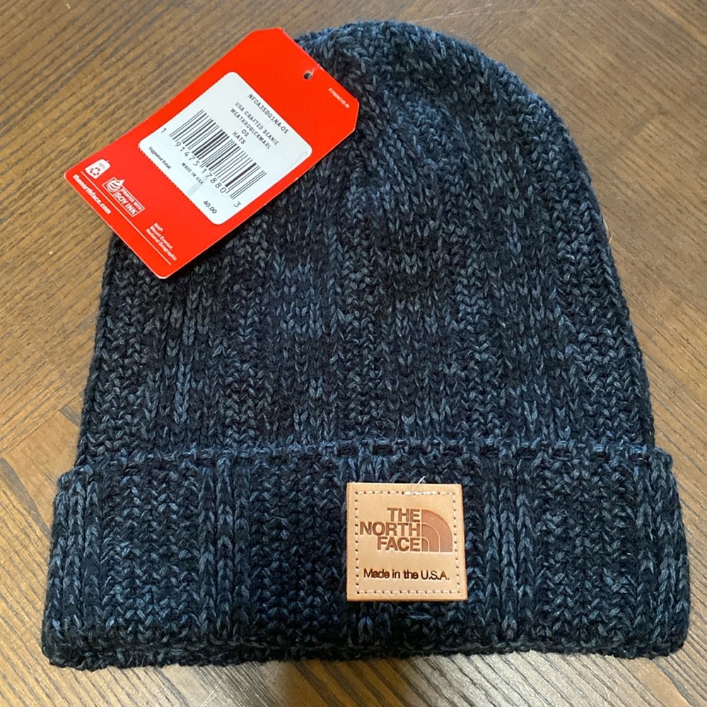 NWT The North Face Knitted Beanie